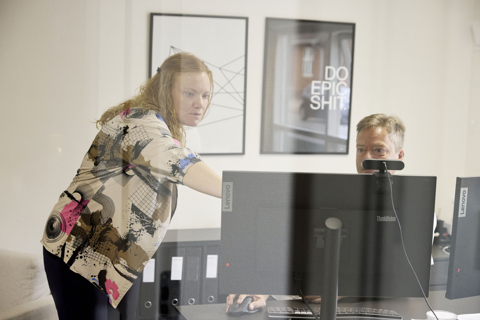 To forskellige måder at arbejde med annoncering på